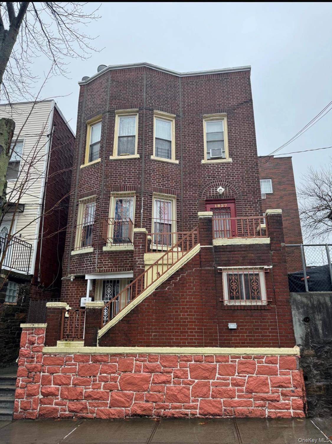 Vacant House For Sale.