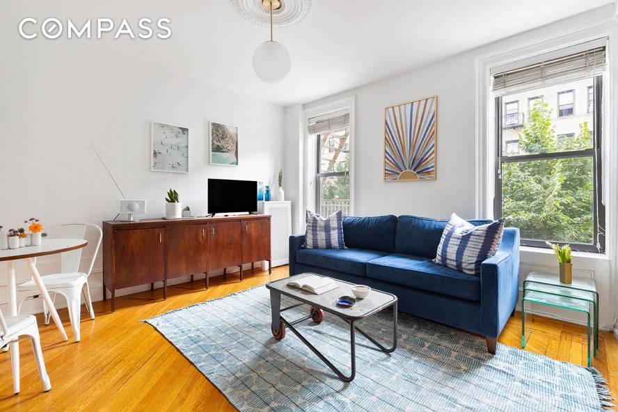 Bright and Airy Southeastern Facing One Bedroom in Prime Prospect Heights.
