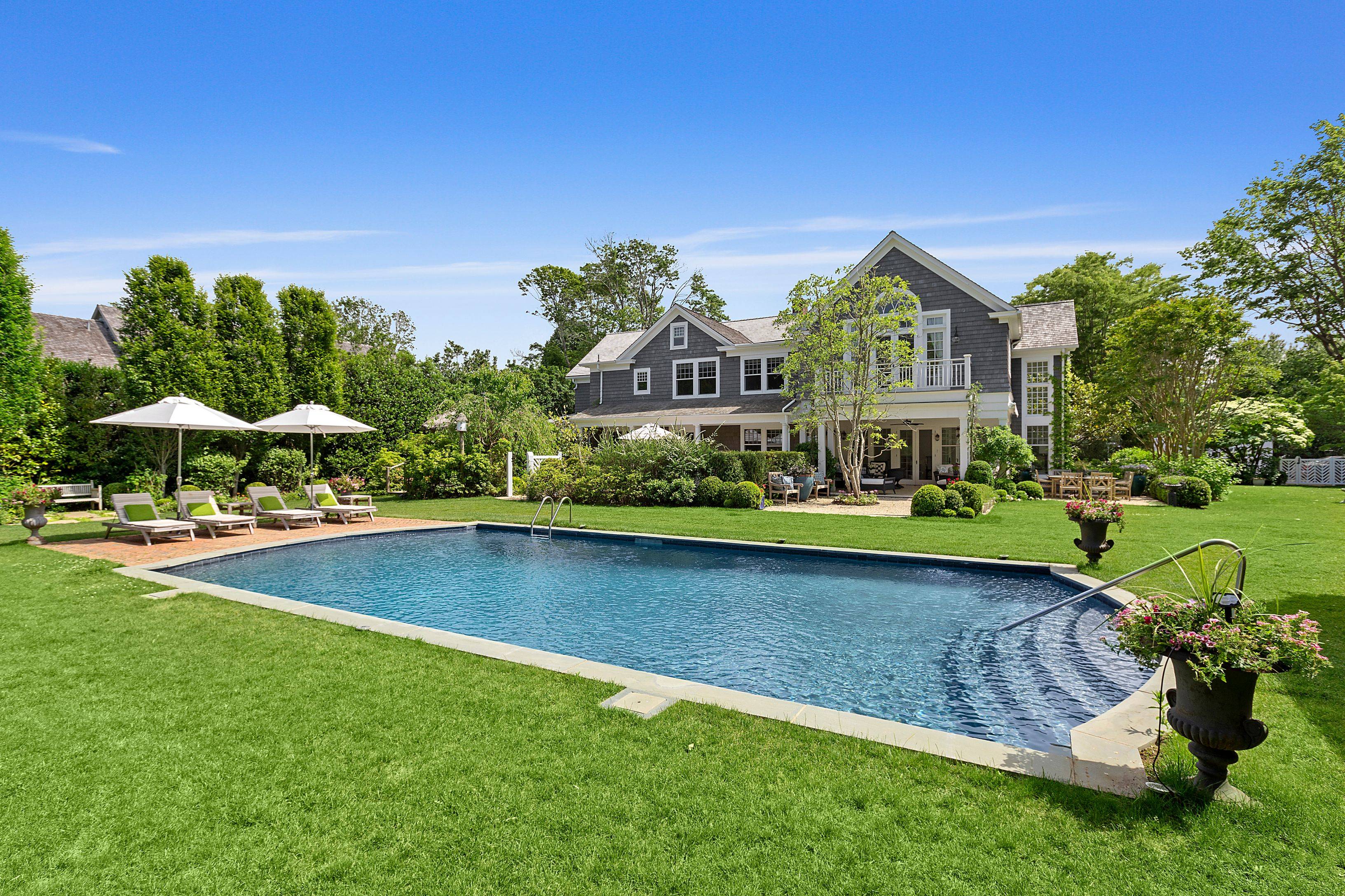 East Hampton Village Traditional 7 Bed/ 7.5 Bath - Close to All