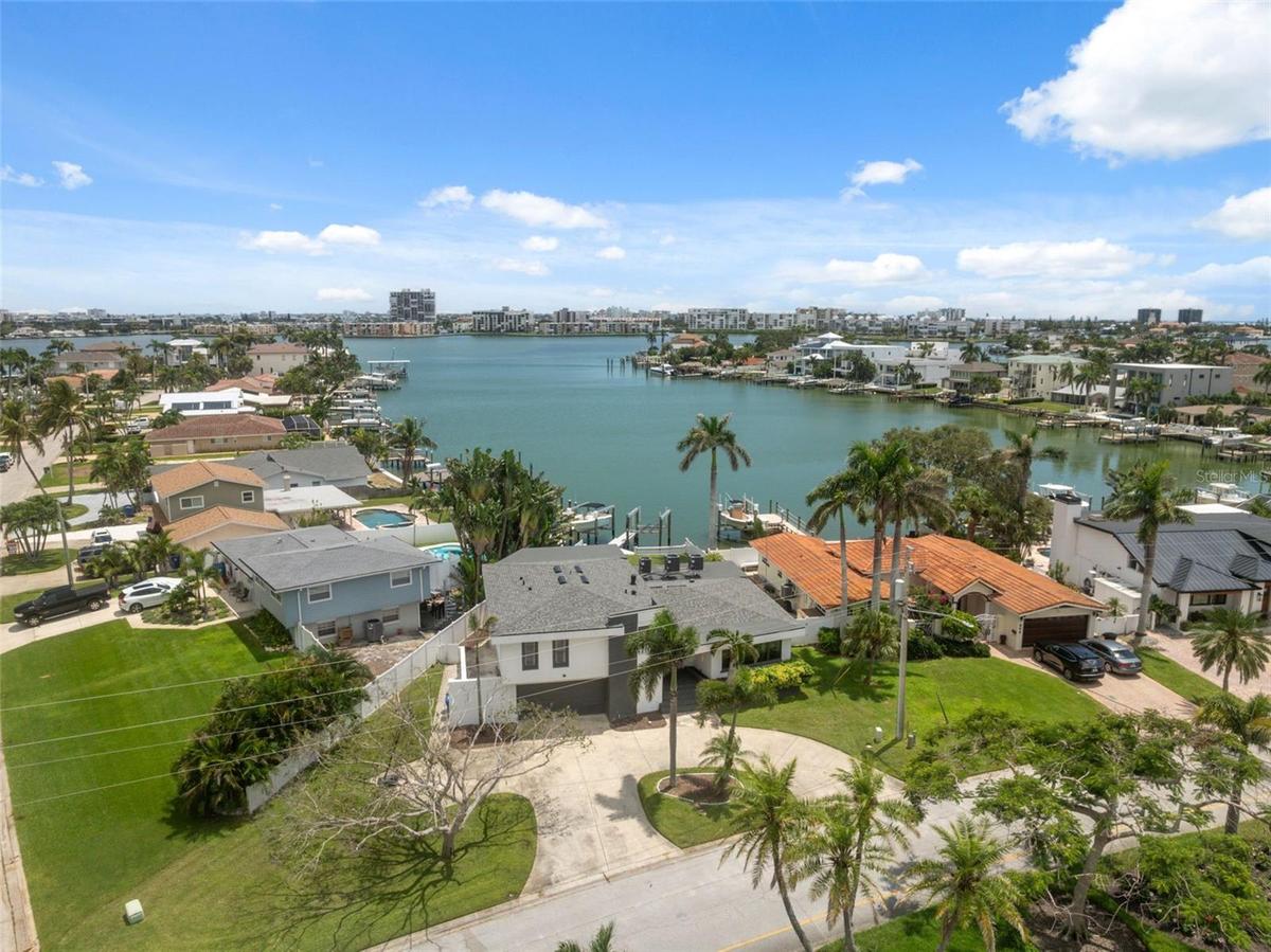 Don't miss the your chance to live in this slice of heaven.