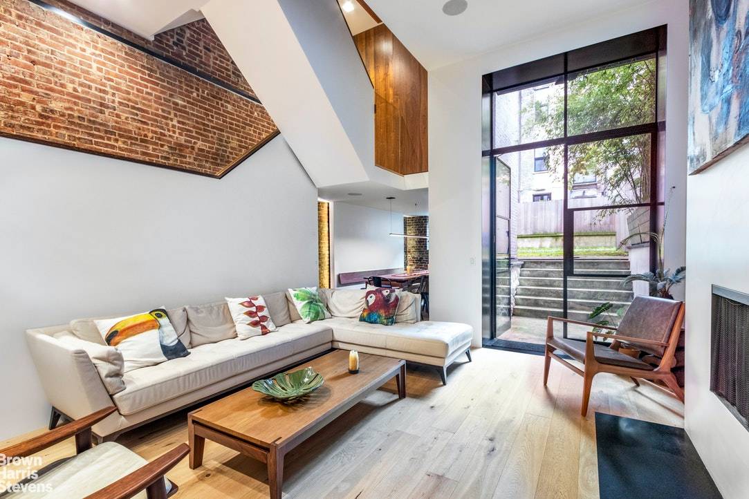 18 West 95th Street is a fully renovated, park block townhouse with a 3 level owner unit plus 3 studio apartments.