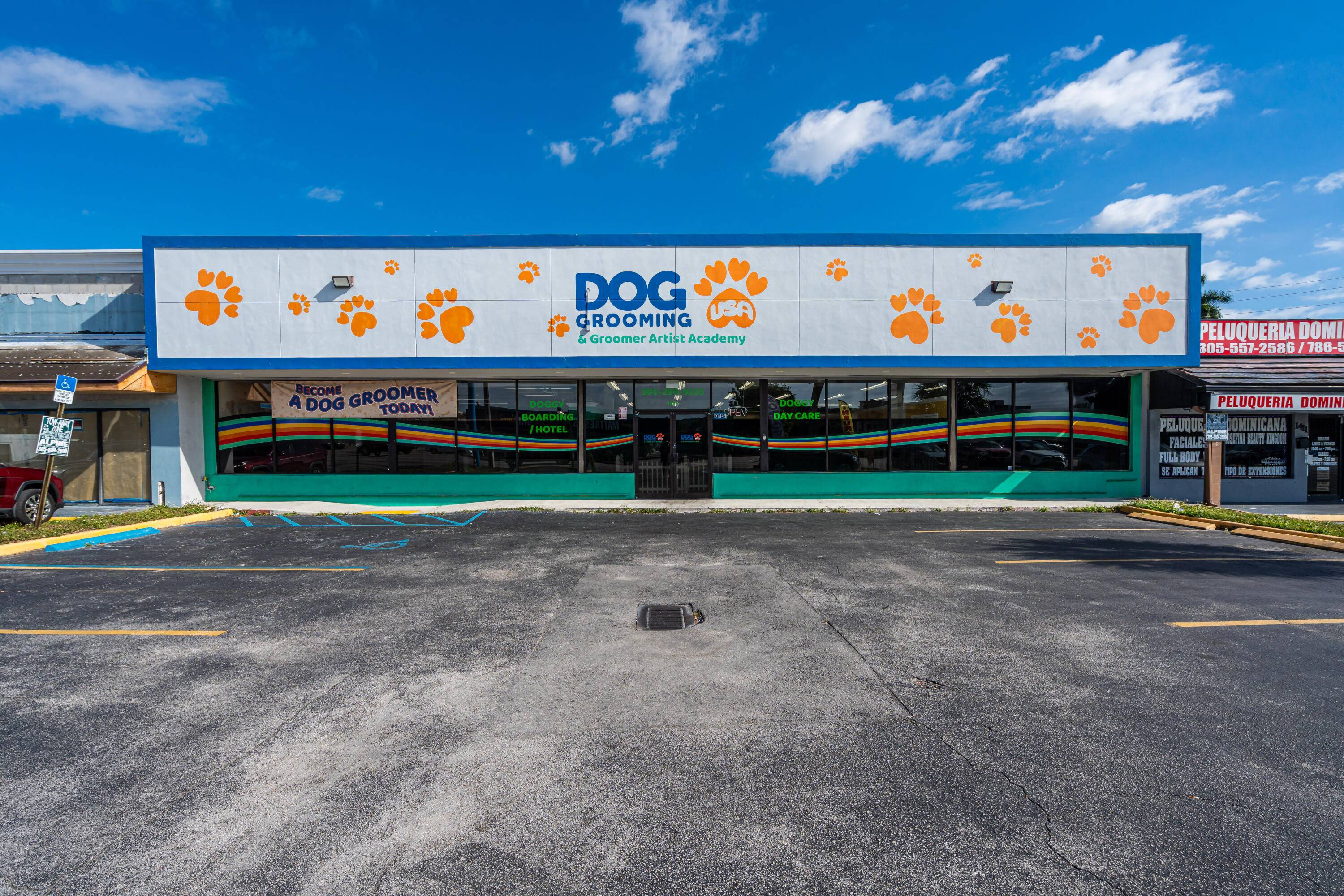Welcome to the perfect location for your Veterinary Office or Pet Urgent Care Center !