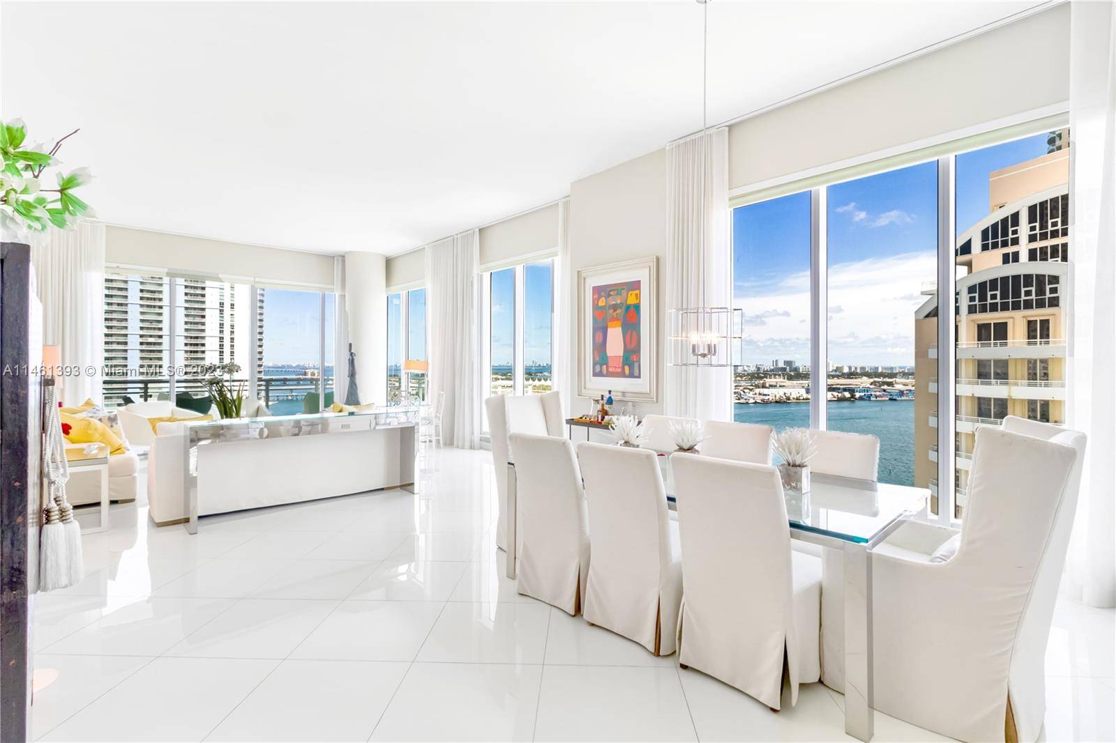 Stunning residence in Asia Brickell Key, one of the most exclusive and luxurious boutique buildings in Miami !