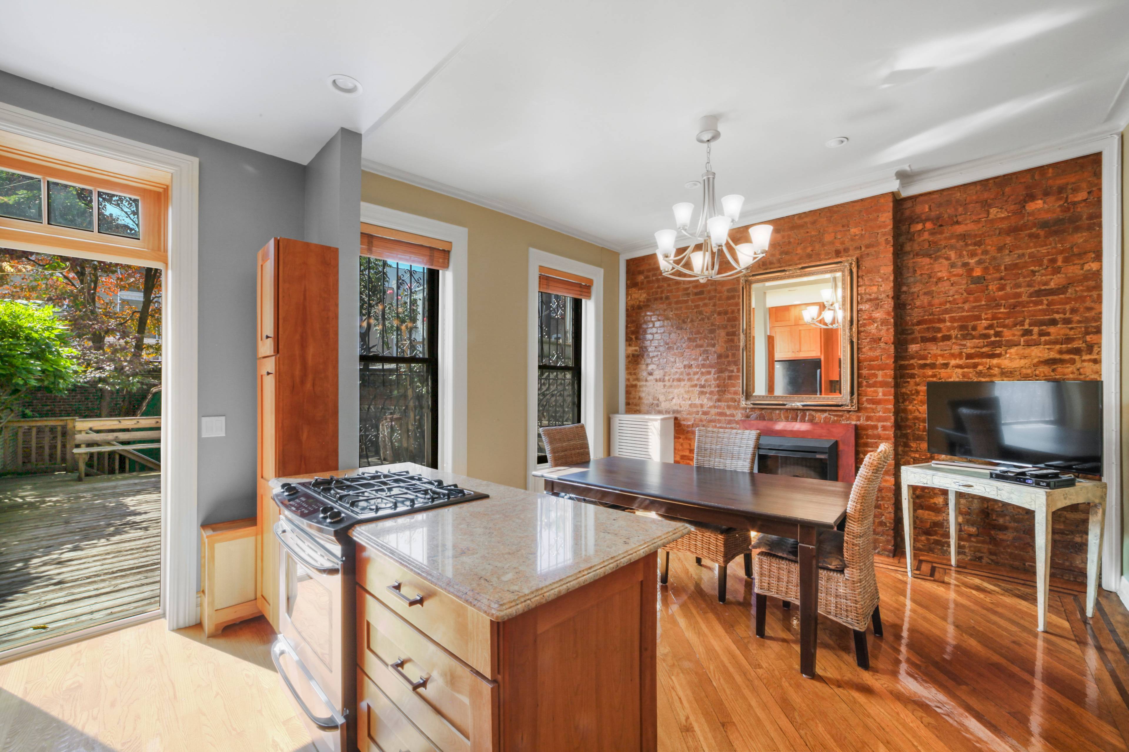 Live on a quintessential, tree lined street which embodies the ambiance of traditional Brooklyn limestones.