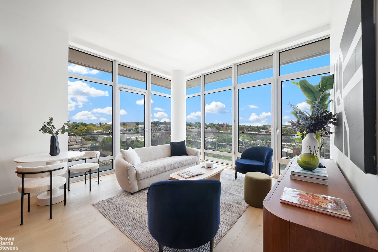Penthouse with Bridge and Harbor Views Please contact our sales team to schedule a private showing.