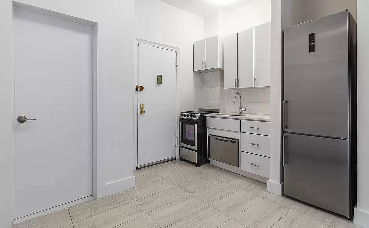 Conveniently located on 48th Street between 9th amp ; 10th Avenues in Manhattans booming Hells Kitchen Neighborhood, this modest, yet impressive building is the perfect place to call home.