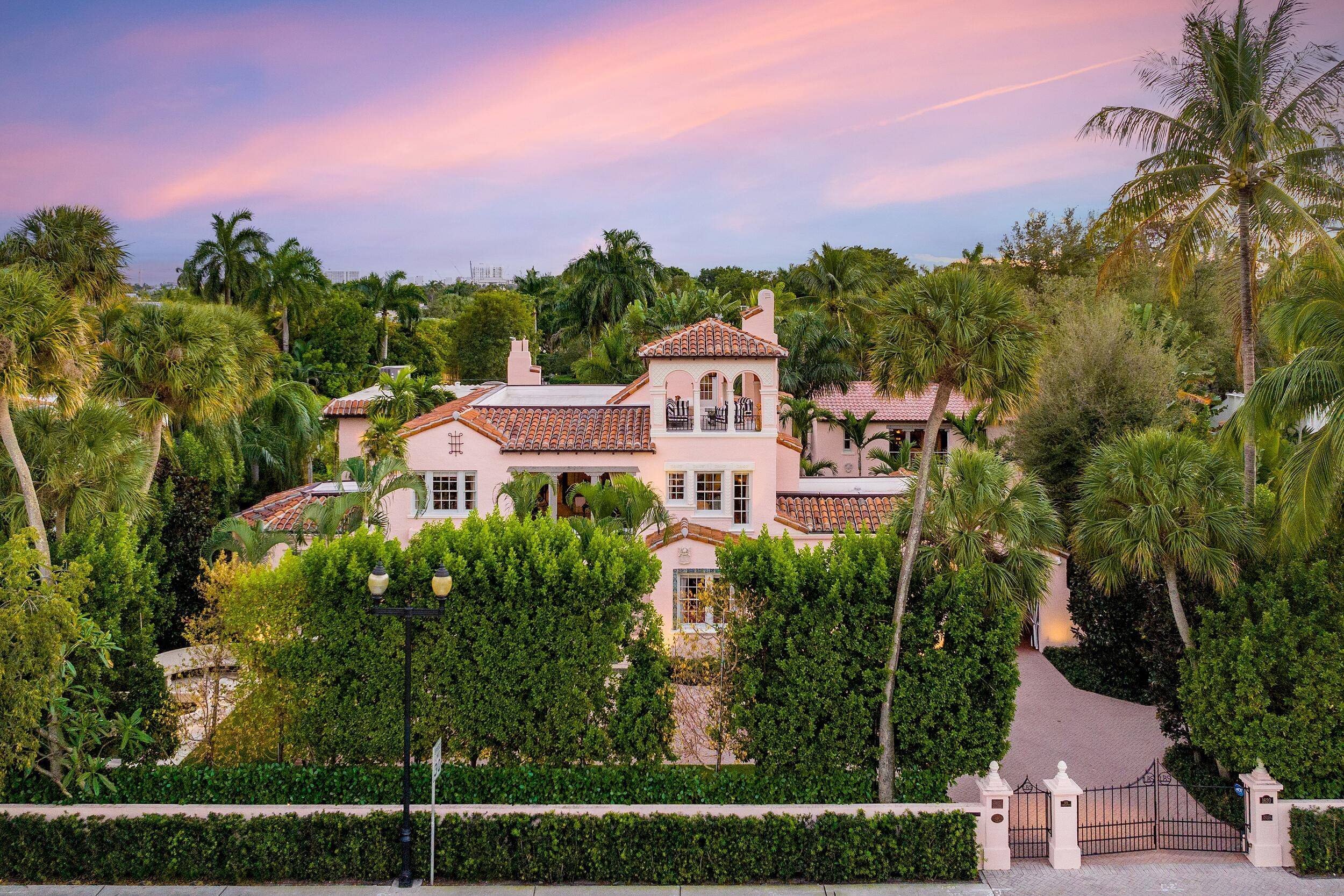 Welcome to The Sheppard Estate, one of Fort Lauderdale's greatest landmark residences.