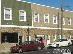 Great one bedroom apartment located in the heart of downtown Baldwin.