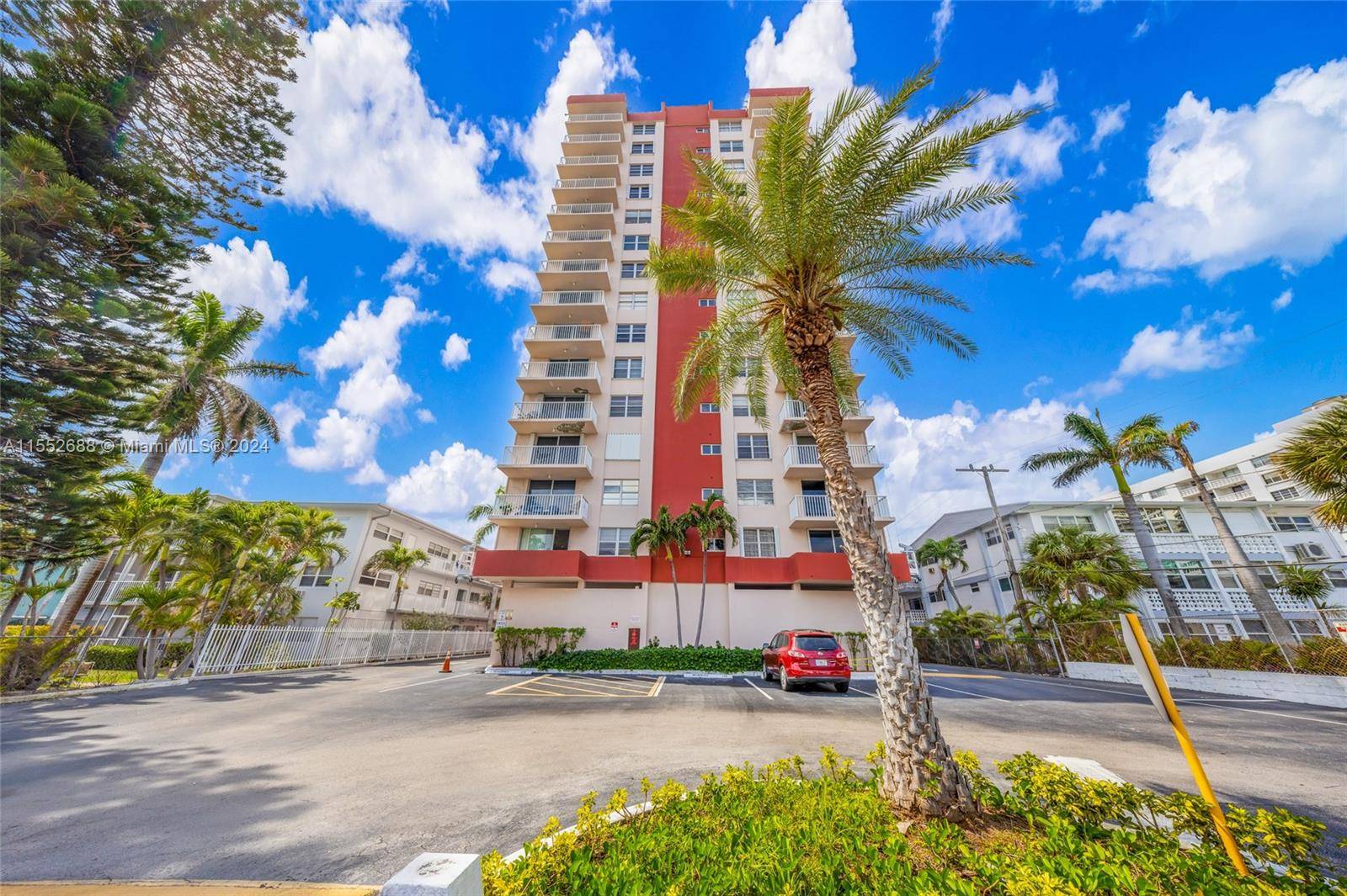 Great opportunity to live or invest in the beautiful condo ; high floor 2 Bedroom and 2 Bathroom with a nice view from the balcony.