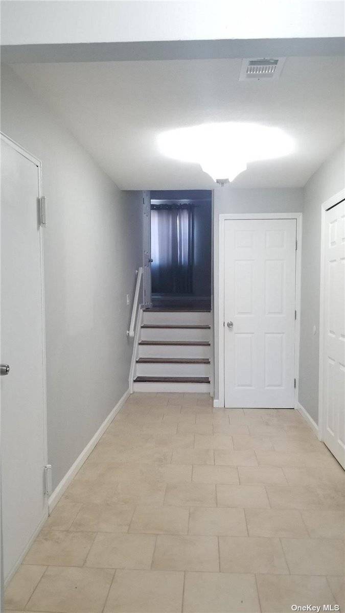Welcome to this spacious triplex apartment located in the desired area of Douglaston.
