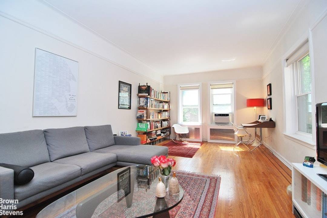 Architecturally Exquisite, this is a wonderfully proportioned 1BR.