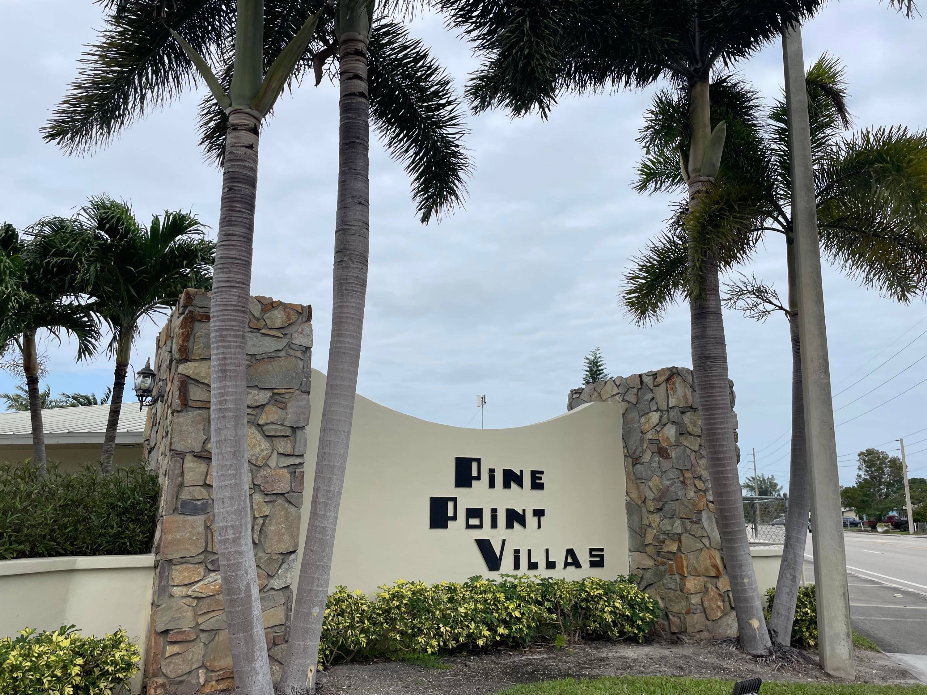 Discover this hidden little gem that could be your perfect home in Boynton Beach's Pine Point Villas subdivision with this charming unit, it can be turnkey or put all your ...
