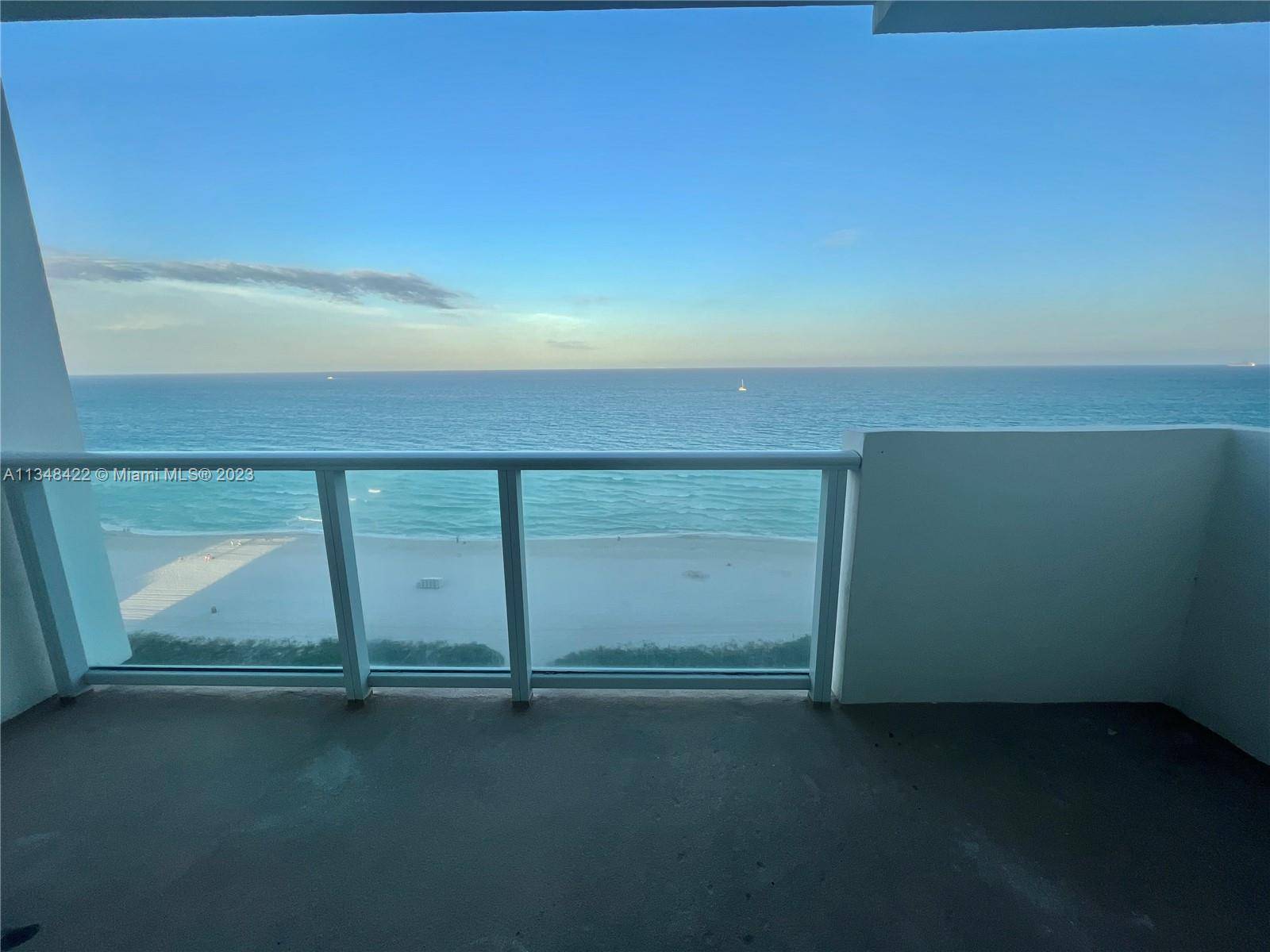 Beautiful condo for rent int he heart of Miami Beach.