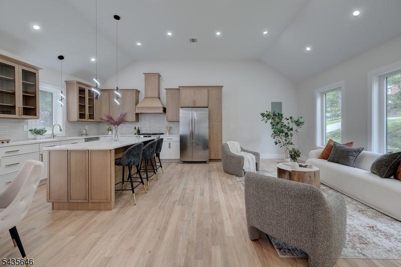 Kitchen / Living Room