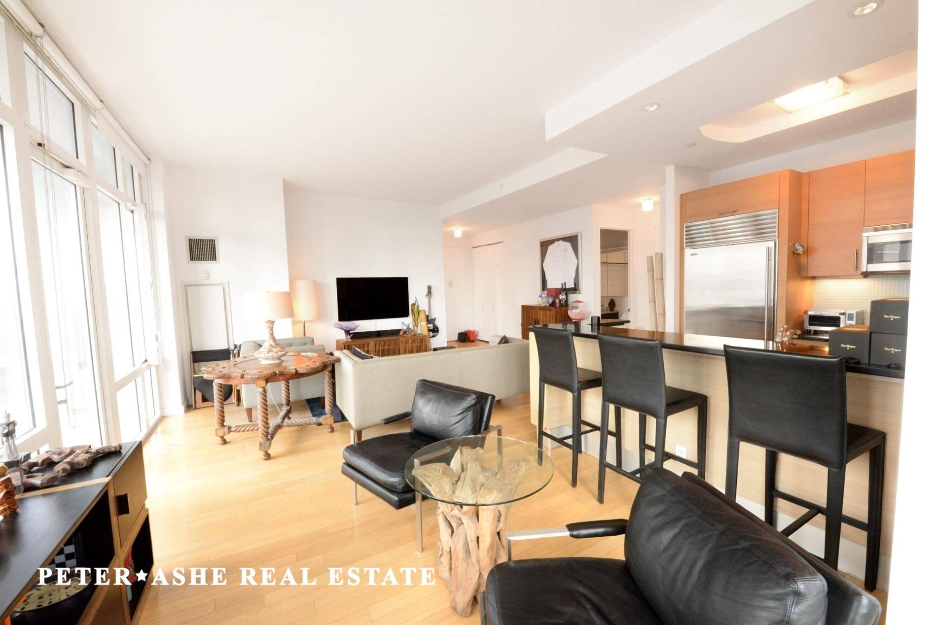 Amazing high floor spacious 2 bedroom 2 bath amp ; a large balcony with 10' ceiling, floor to ceiling windows, state of the art bathroom and open kitchen, washer amp ...
