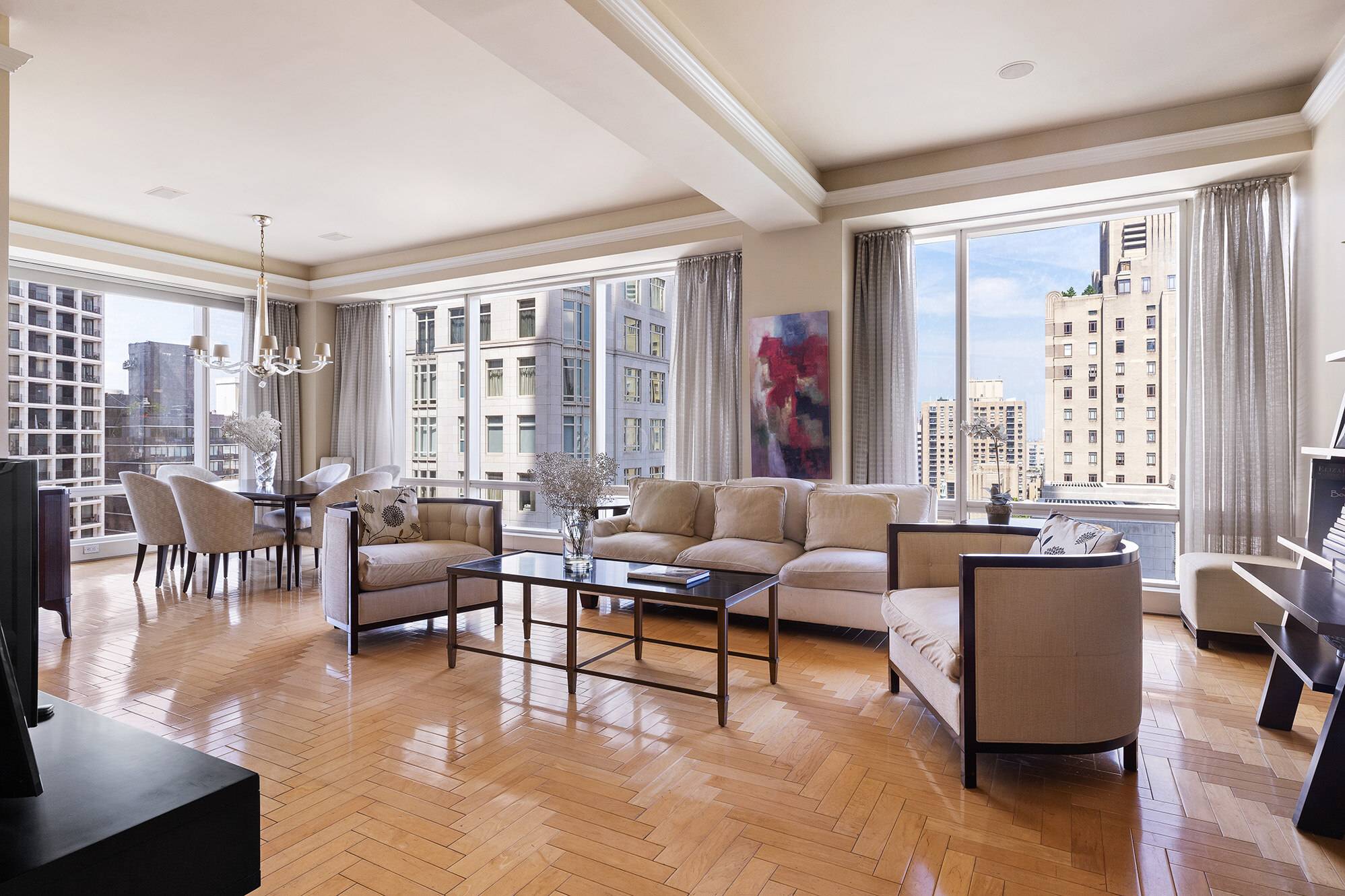 Situated at the northwest corner of One Central Park West, residence 27G presents 2 bedrooms and 2.