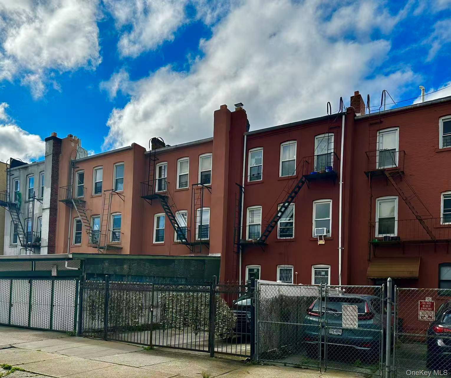 3 family house. 1st floor apt for rent