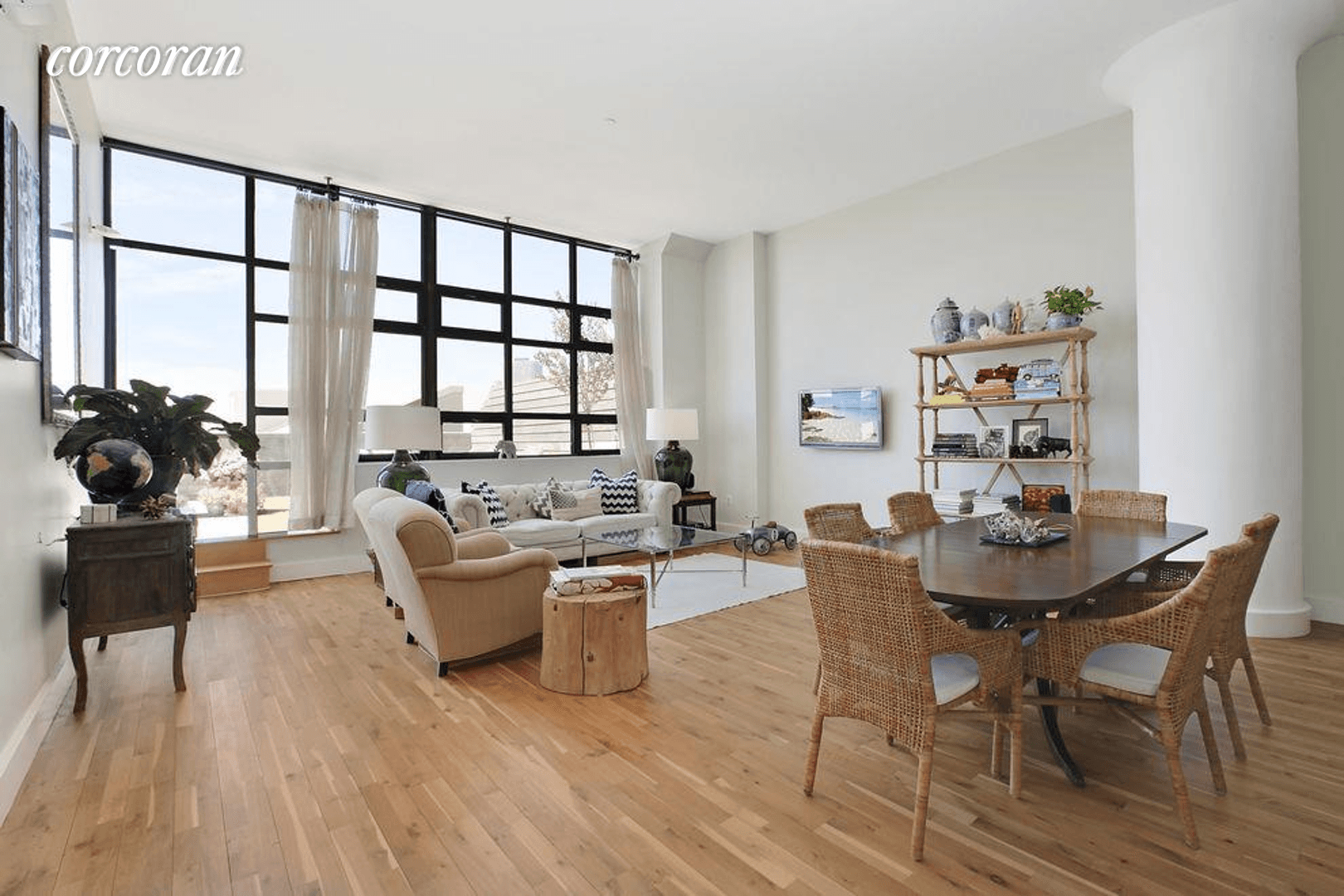 Available Immediately ! This is the perfect Brooklyn Heights 3 bedroom, 2.