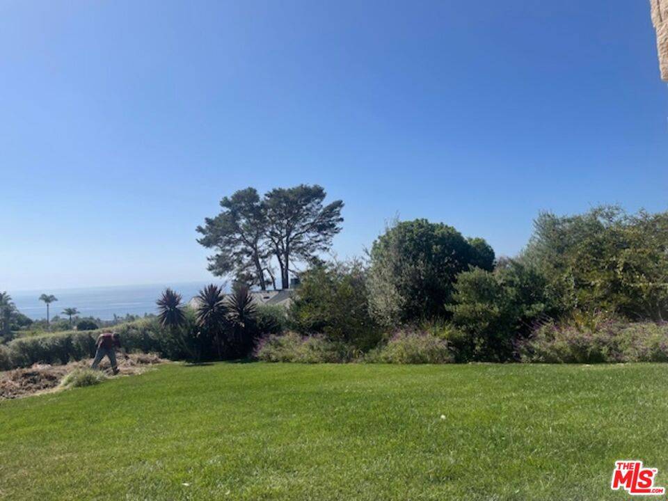 30060 Harvester Rd 3BR Malibu La