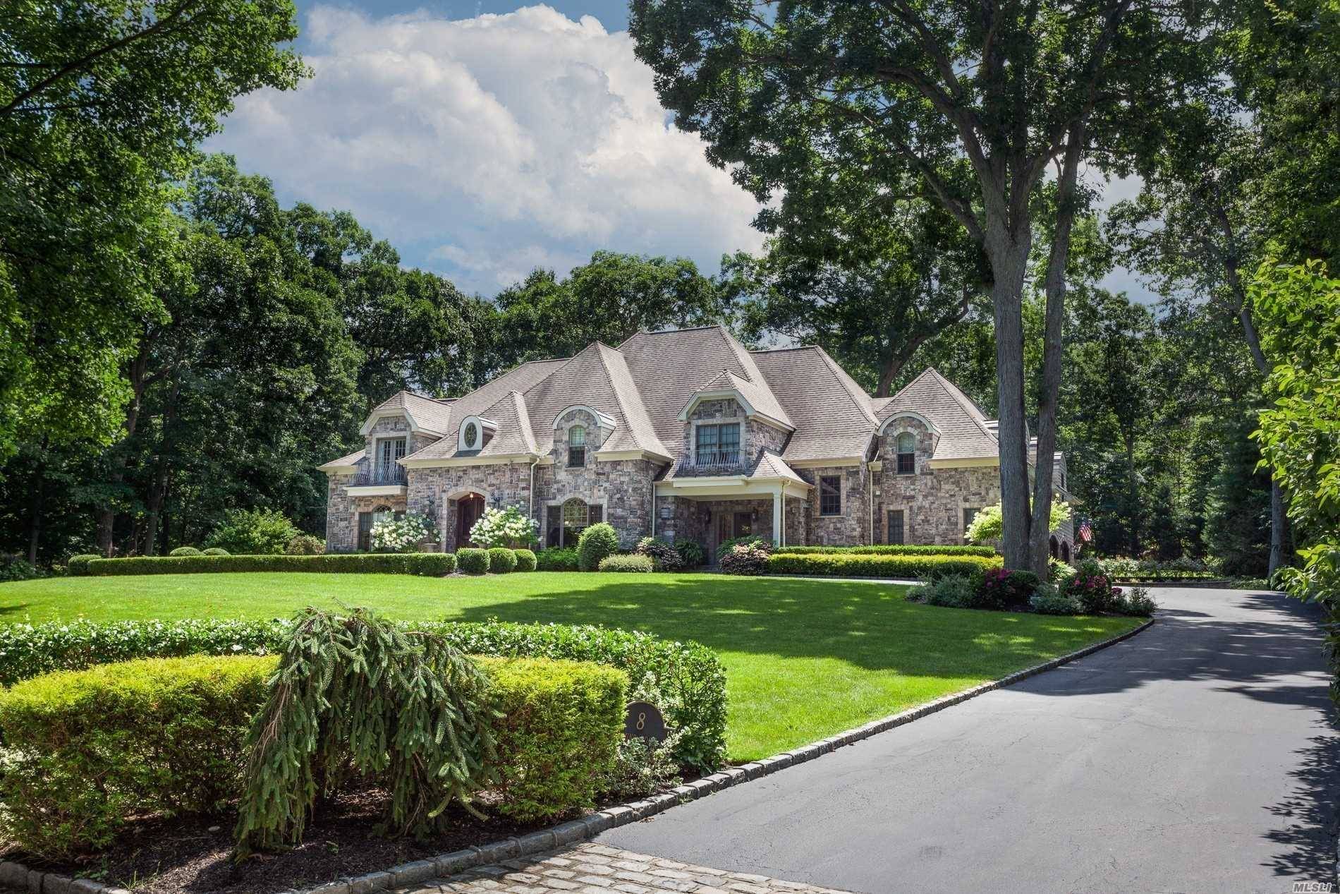 Recently Custom Built In 2006, Luxury Colonial With Grand Water View Of Long Island Sound.