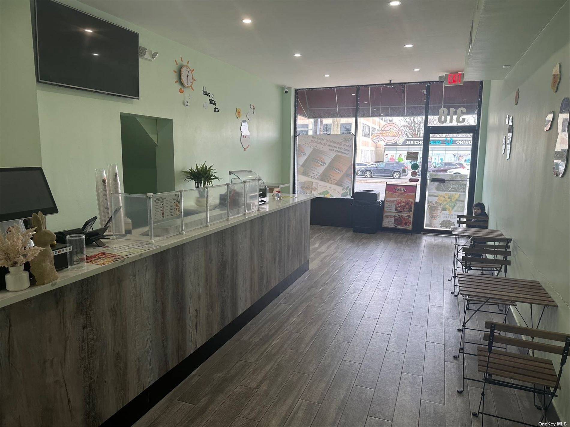 Well Established Bubble Tea Shop with a prime location in Jericho, NY !
