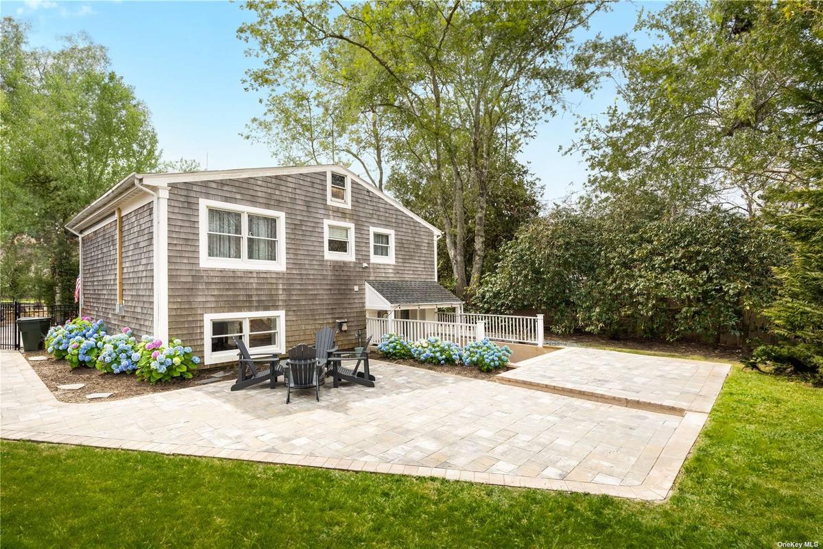 Beautiful Private outdoor living