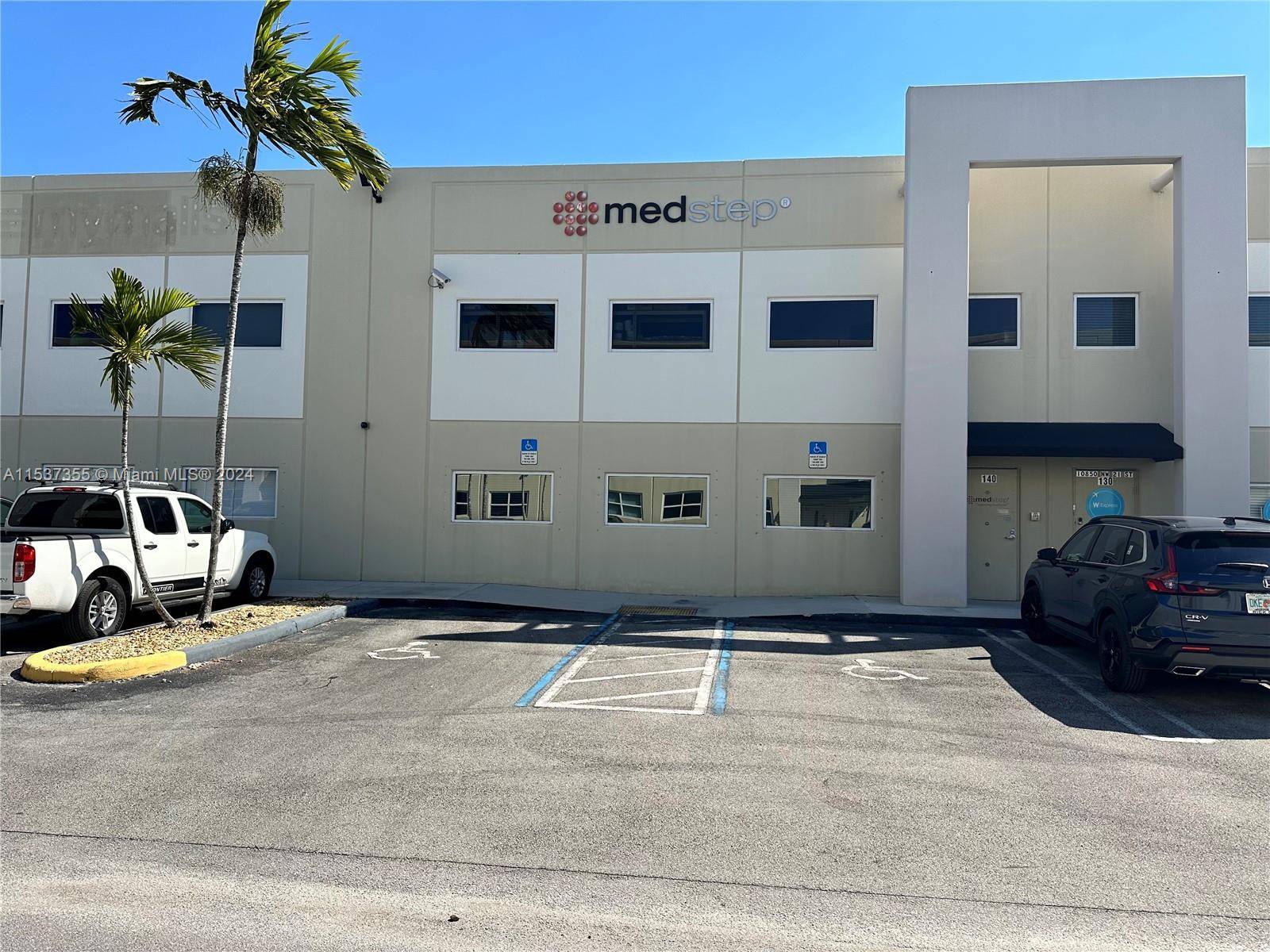 3, 952 SF Total Office Warehouse 2, 400 SF Warehouse 800 SF Office Ceramic Tile Floors, Glass Doors, Partitions, Acoustic Ceilings, Central AC 800 SF Mezzanine with Sink Kitchen 22' ...