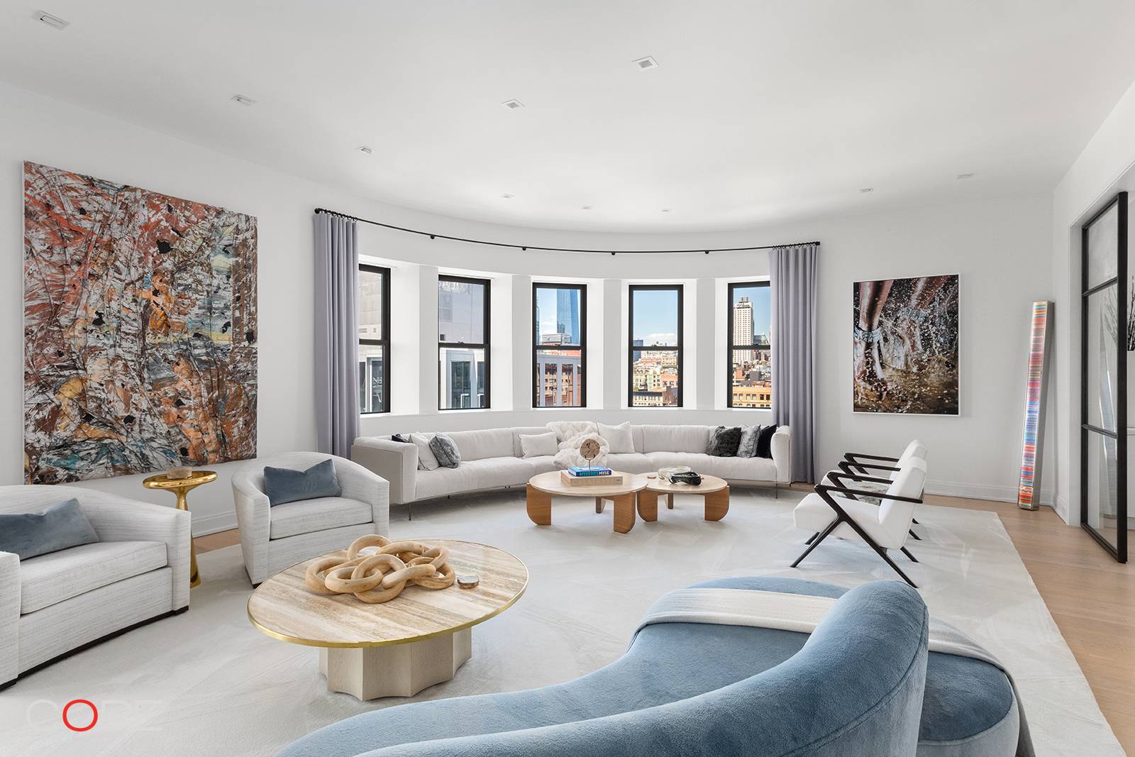 An art lover's dream, this stunning 4, 535 square foot, four bedroom, corner unit loft boasts soaring 12 foot ceilings, an abundance of natural light, and sweeping views to the ...