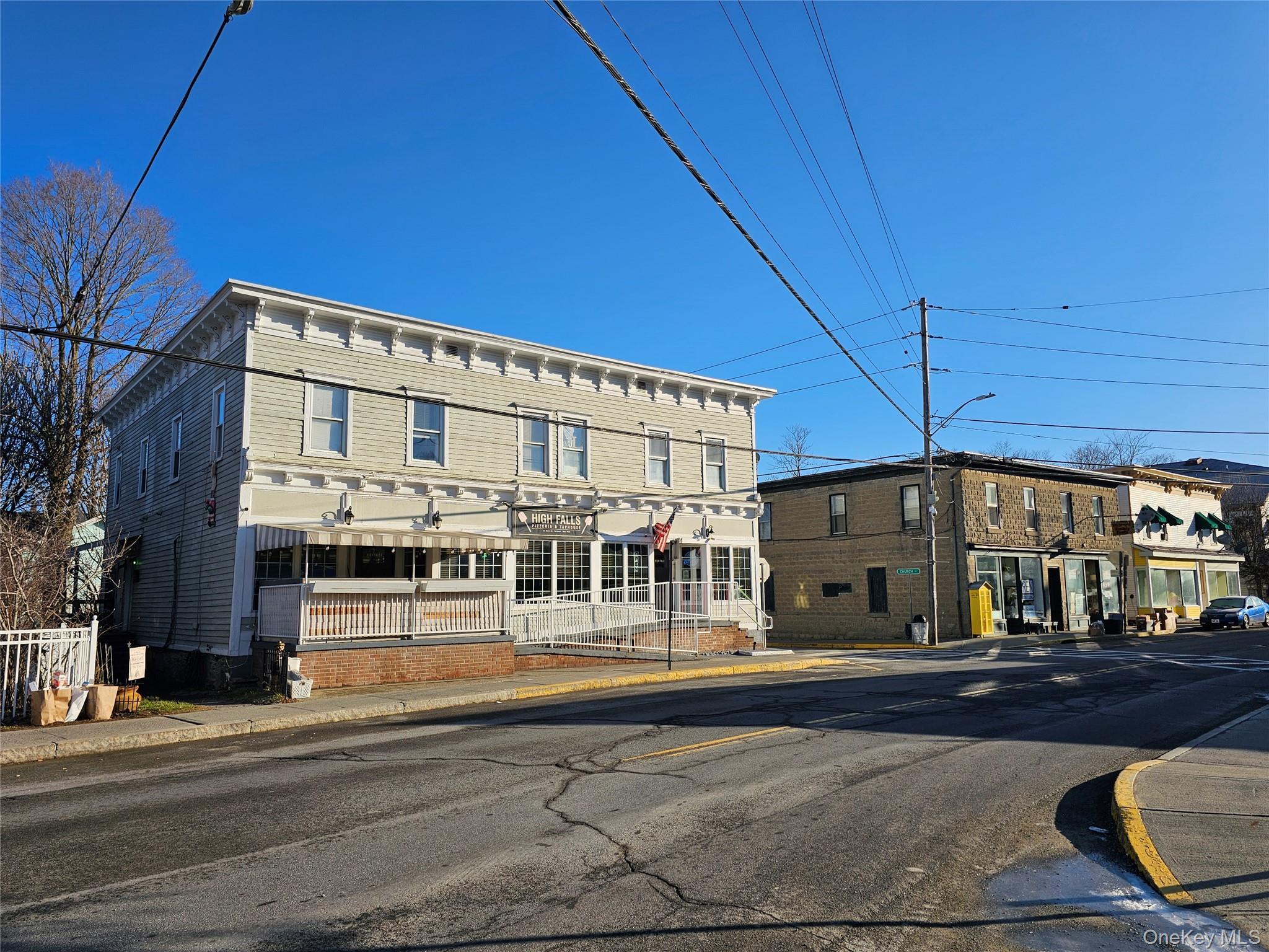 94 Main St