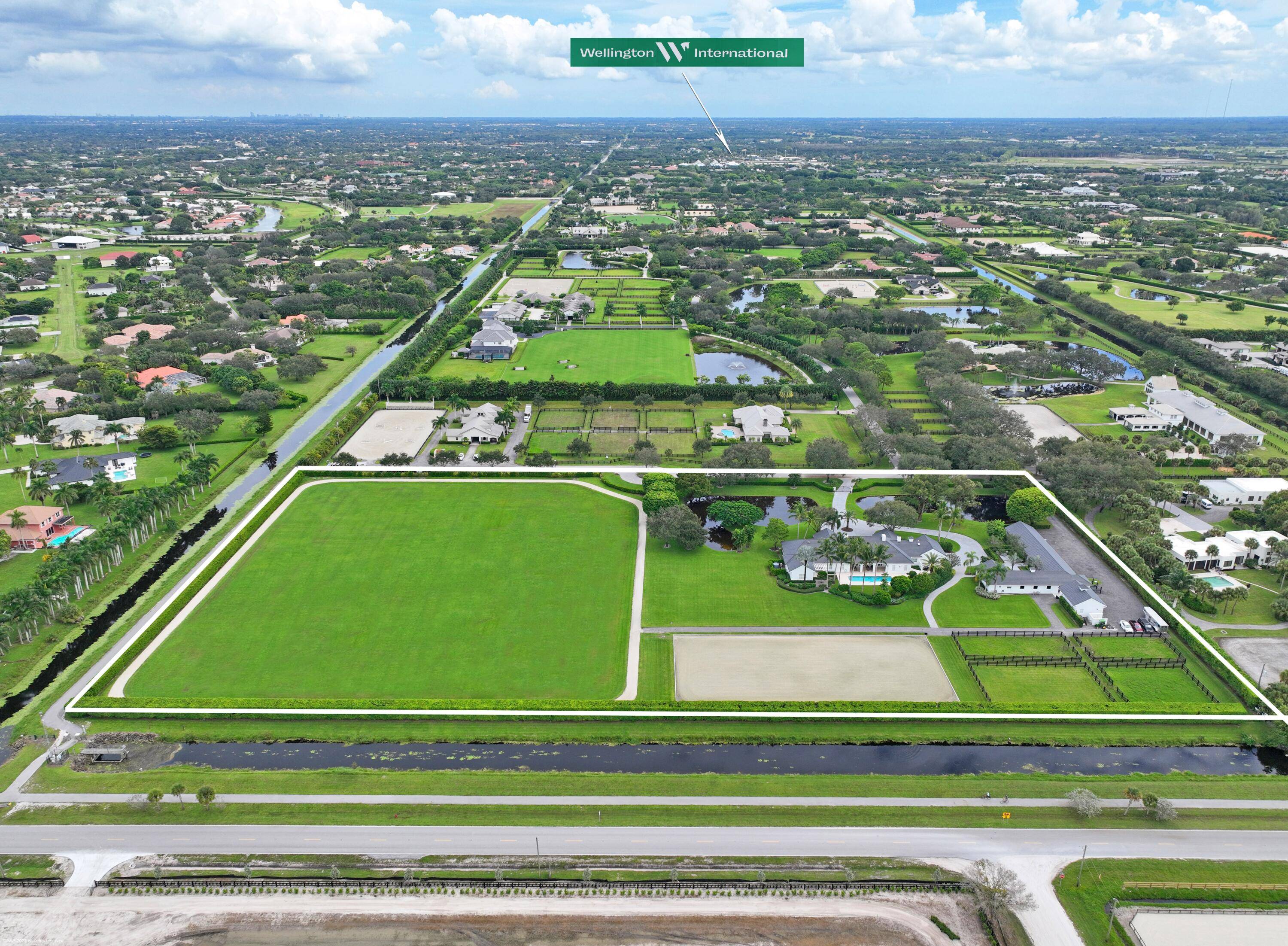 Reduced ! ! Elegant 10 acre farm conveniently located on a cul de sac with easy access to the front gate of Palm Beach Point.