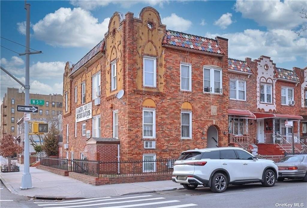 Introducing a charming mixed use brick property located in the vibrant neighborhood of Bensonhurst.