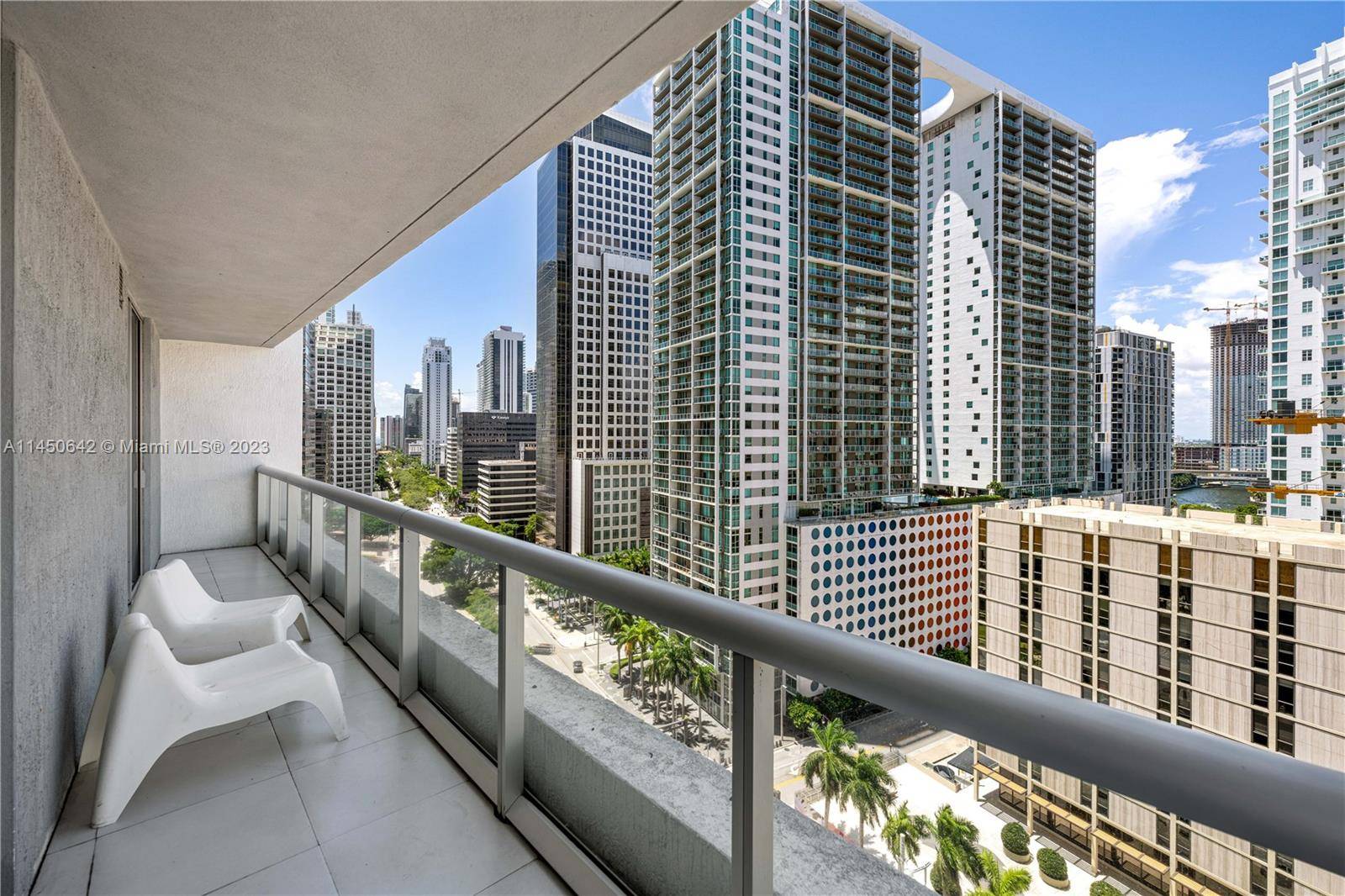 Welcome to the epitome of luxury and comfort at 485 Brickell Ave, Apartment 1604.