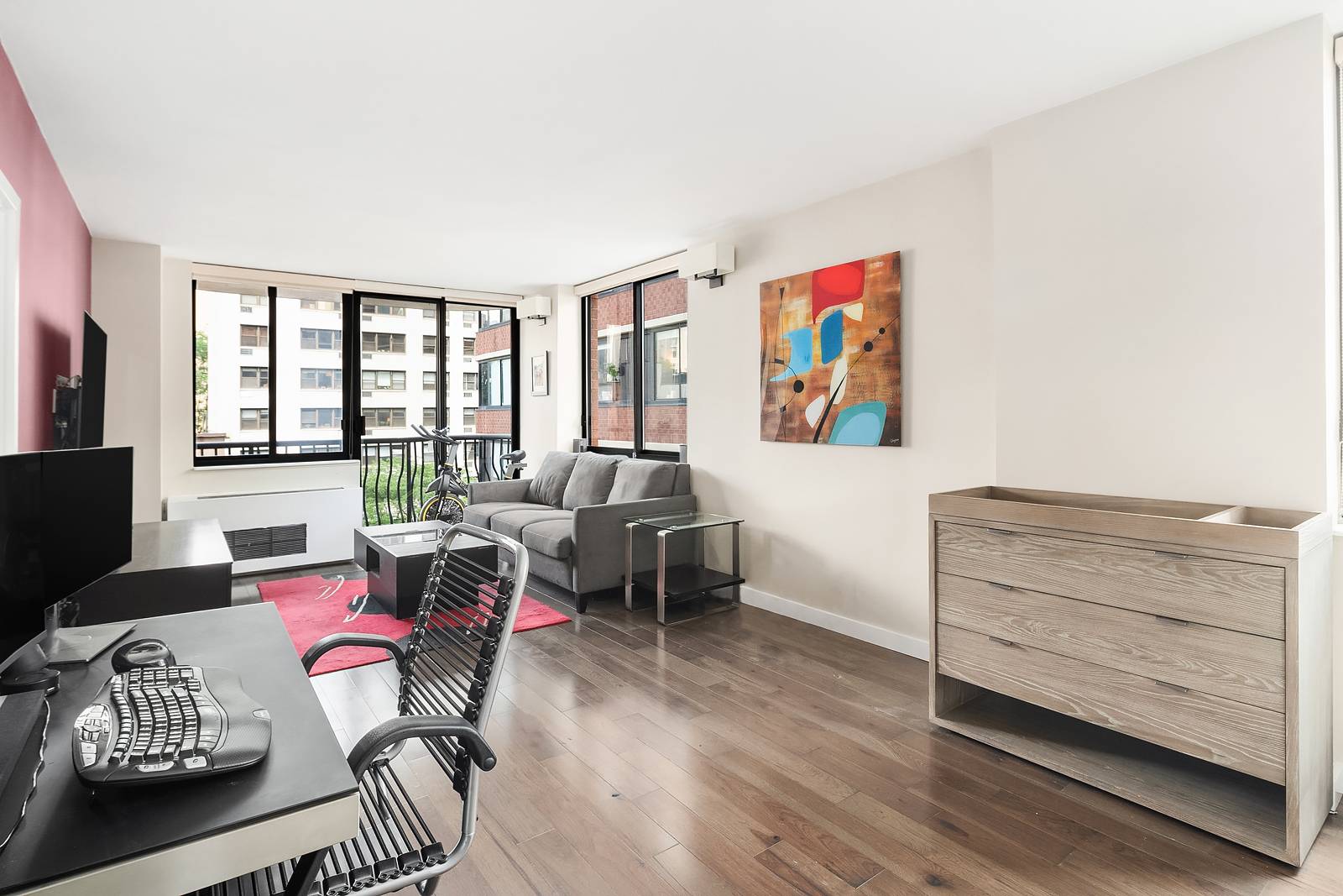 Welcome to this mint renovated one bedroom home at The Forum !