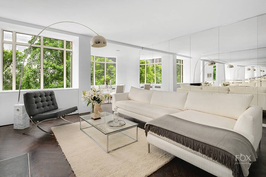 A stunning one bedroom residence or pied a terre has just become available at the Rockefeller Apartments, an International Style landmarked residential complex of two buildings joined by an elegant ...