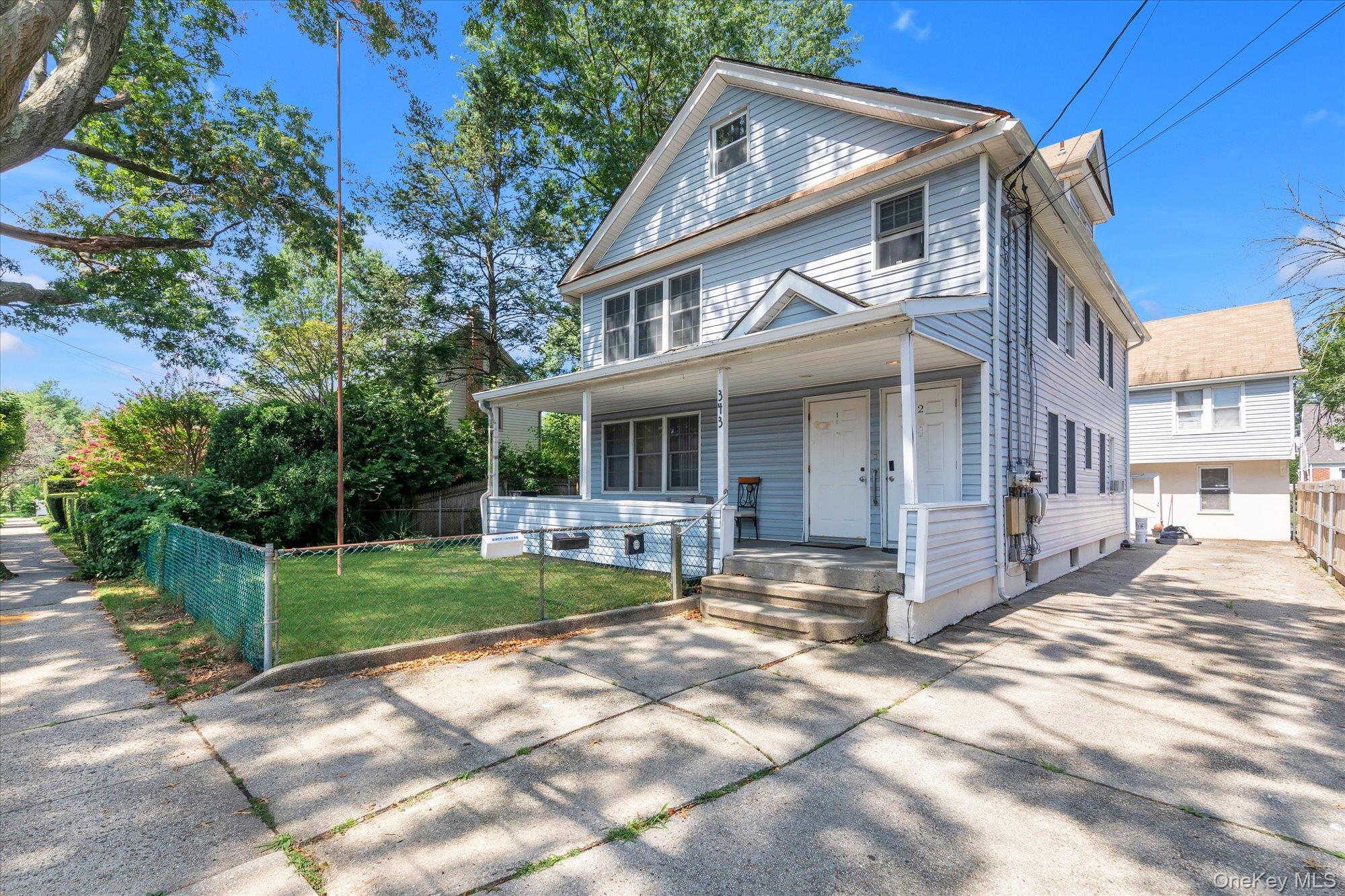 Rear house completes 3 -family