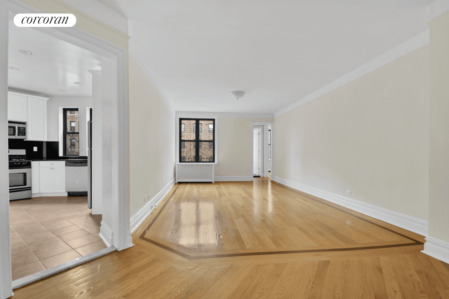 Welcome to this top floor apartment on Riverside Drive in the gorgeous Audubon Terrace Historic District in a beautiful, pre war elevator building !
