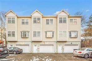 Beautiful townhome built in 2005 with high ceilings, generously sized rooms and hardwood floors throughout.