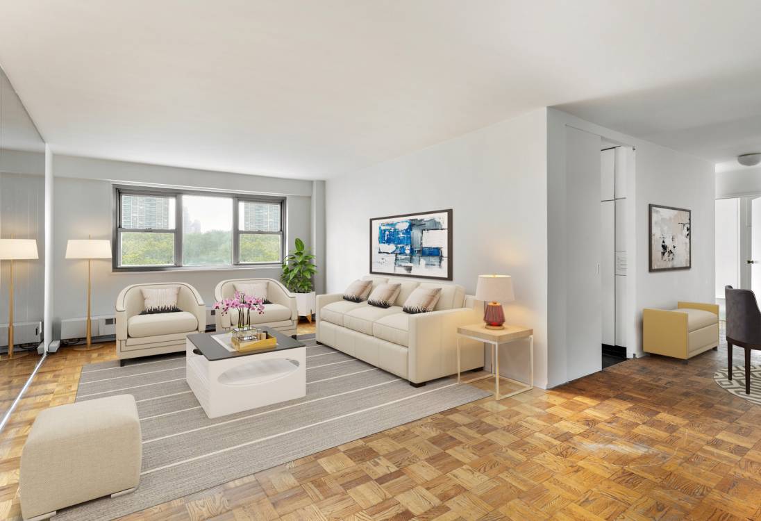 Located in vibrant downtown Brooklyn, this 2 bedroom, 2 bath co op apartment offers a great layout, abundant sunlight, and views of Manhattan.
