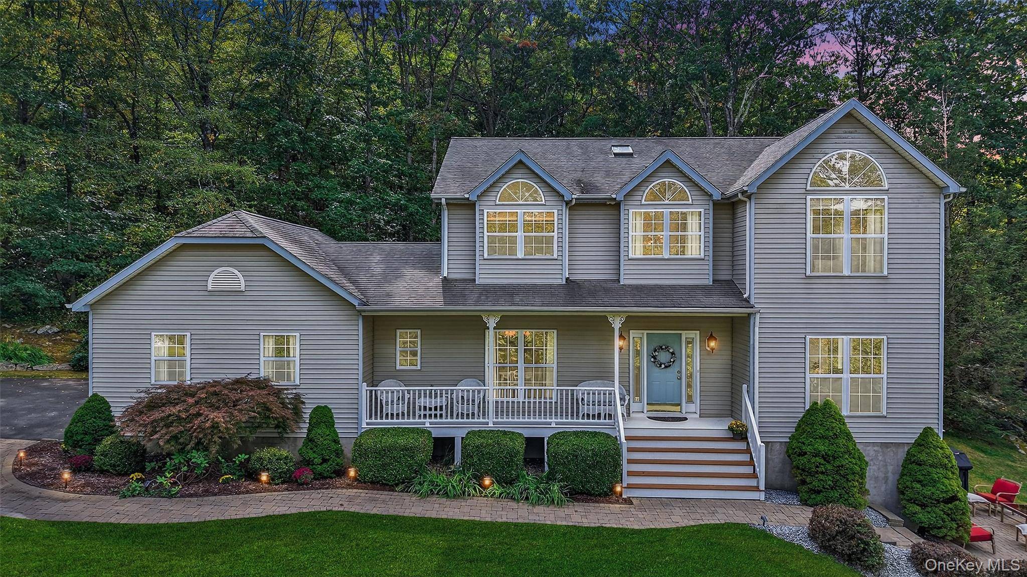 Serene 4 Bedroom Retreat on 6.