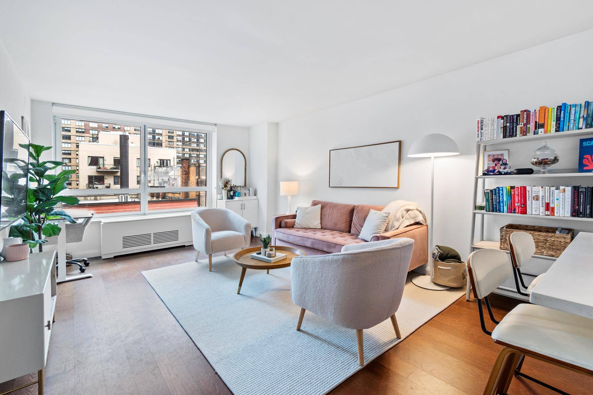 Welcome home to this one bedroom, one bathroom corner unit home and experience modern luxury living at the Carnegie Park Condominium.