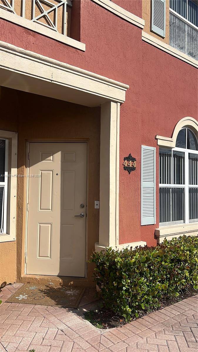 Welcome to unit 444 in The Gates at Doral Isles a light filled 3 Bedroom, 2.