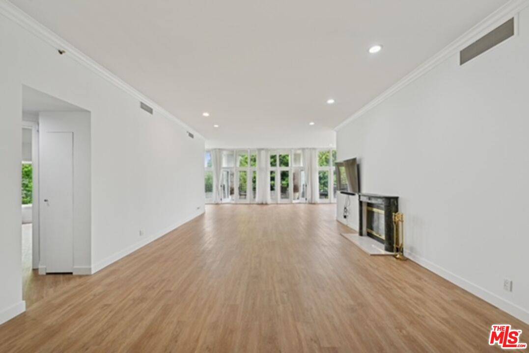10351 Wilshire Blvd 3BR Westwood La