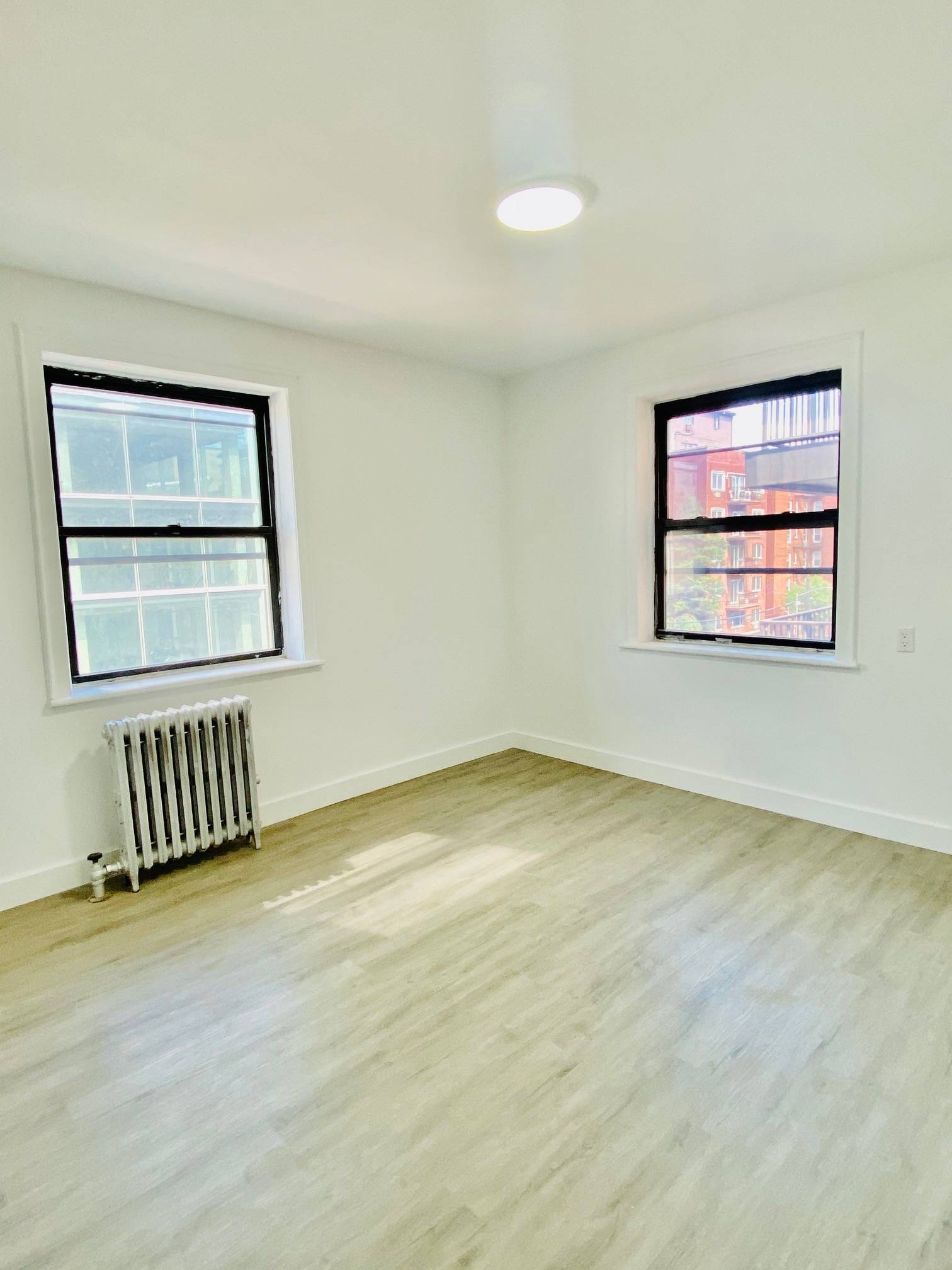 NEWLY RENOVATED 3 BEDROOM APARTMENT in FLUSHING!
