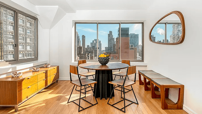 FULLY RENOVATED ONE OF A KIND STUDIO STUDIO IN UPPER EAST SIDE! PRIVATE TERRACE AND A GENEROUS CLOSET!