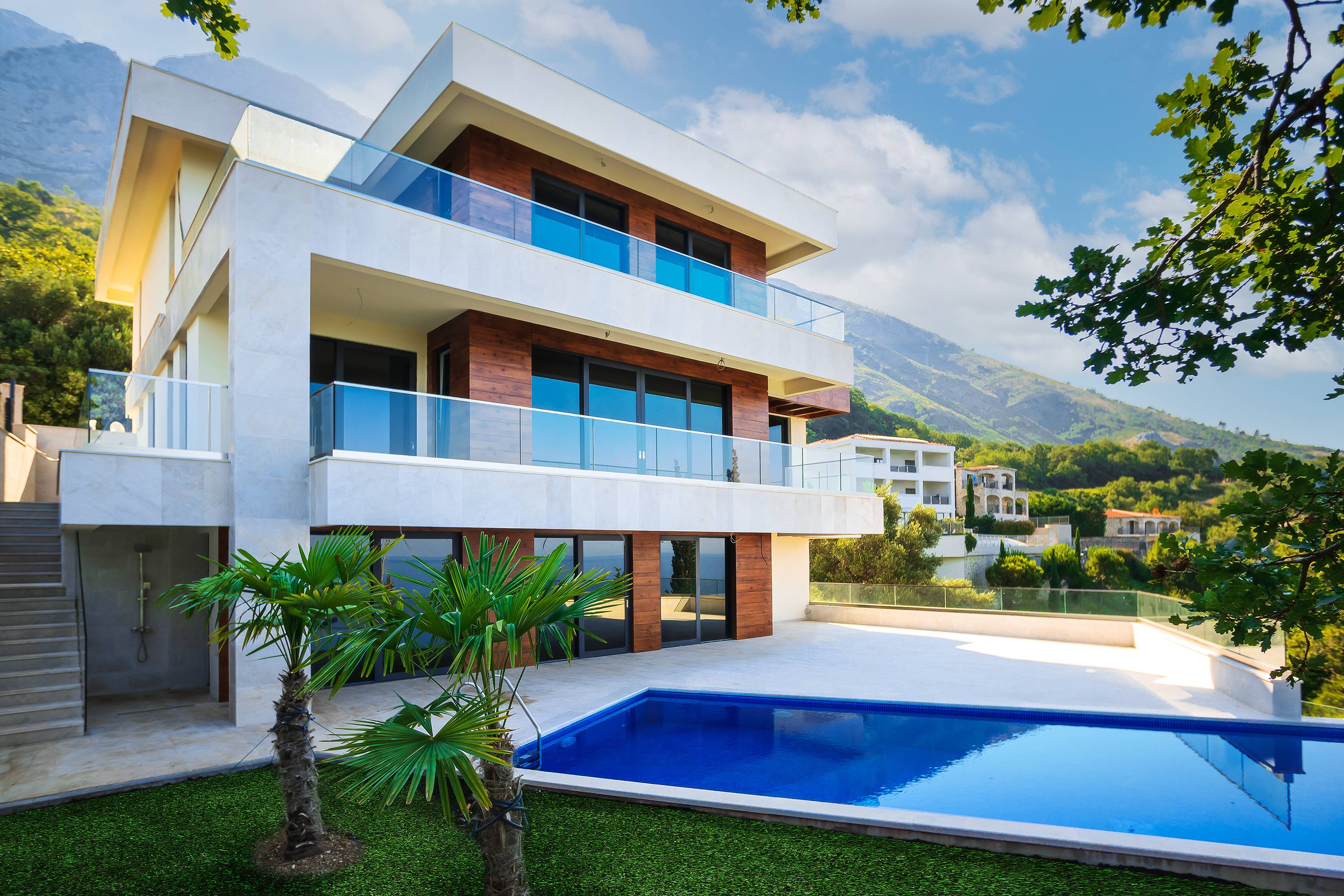 MAJESTICALLY RENOVATED VILLA WALKING DISTANCE TO THE BEST BEACH IN MONTENEGRO