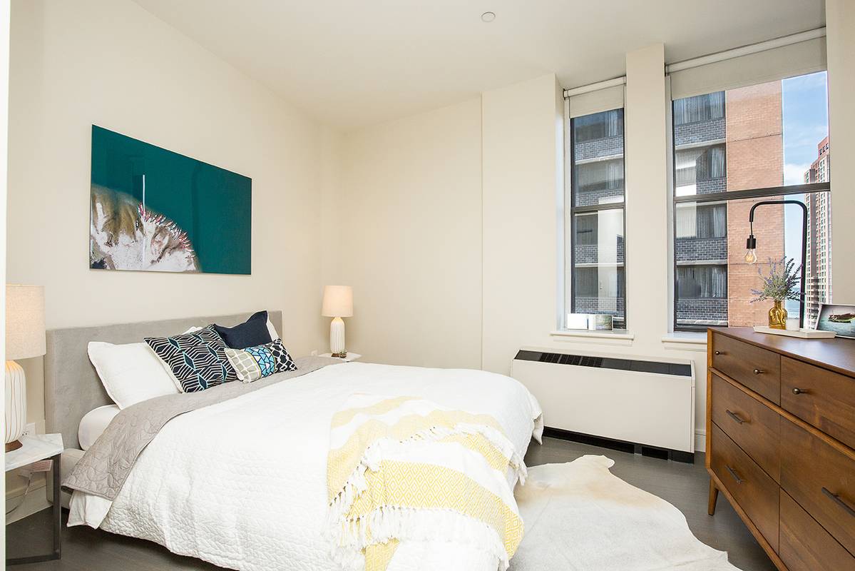 2 Months FREE | Bright and Spacious 1 Bedroom in FiDi | No Fee