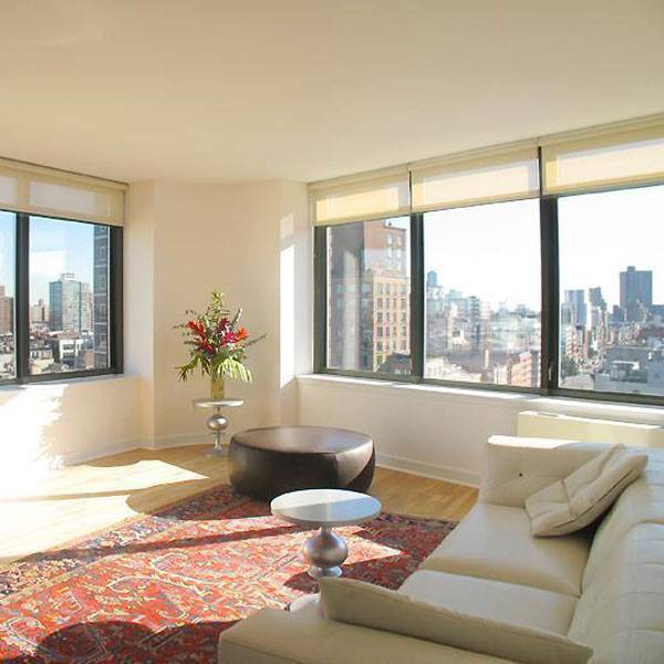 ADORABLE corner 2Bd 2Bth in PENTHOUSE near Union Square!***