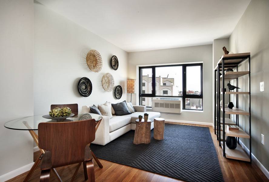 Luxury Full Service - Cheapest Large One Bedroom Apartment in Long Island City - Astoria for Rent
