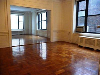 Upper West Side - Sunny Three Bedroom and Three bathrooms Apartment for Rent Immediately 