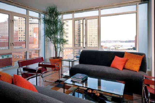 GRAMERCY - GORGEOUS 1 BDR. CONCIERGE~FITNESS CENTER+ CHEF'S KIT.* WASHER/DRYER+ SWEEPING RIVER VIEWS *ROOF DECK& GARDEN 